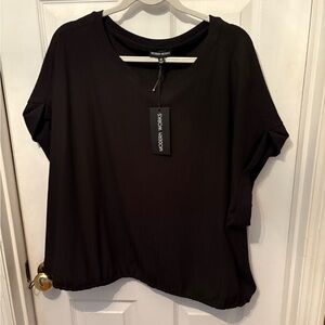 Modern Works Women's‎ Black Short Sleeve Top